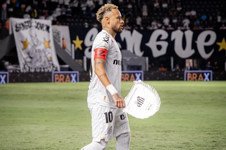 Com Neymar, Santos divulga lista de relacionados